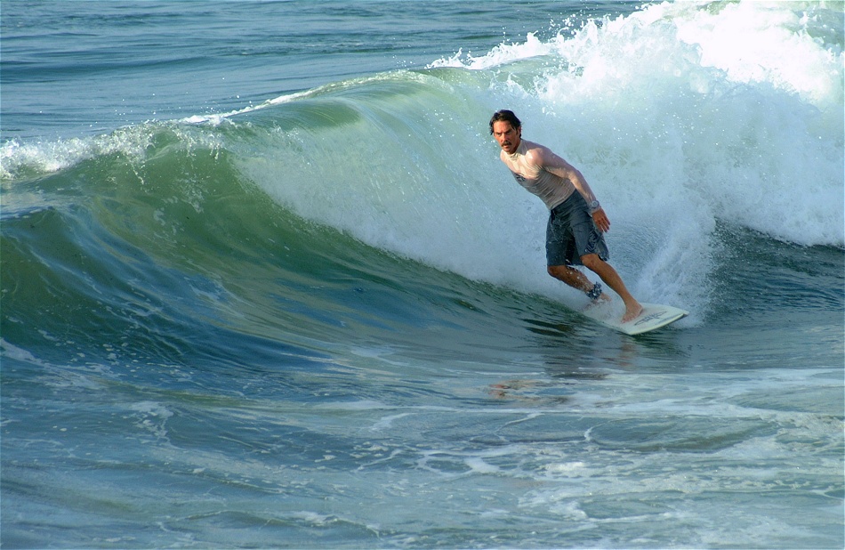 (02) Dscf0548 (bob hall surfer 1).jpg   (950x618)   235 Kb                                    Click to display next picture