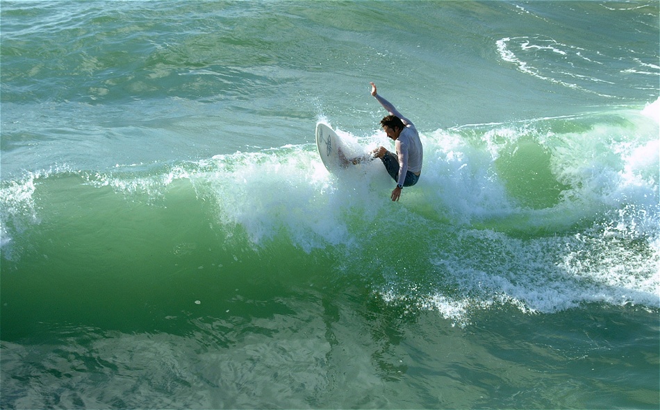 (09) Dscf0623 (bob hall surfer 1).jpg   (950x591)   242 Kb                                    Click to display next picture
