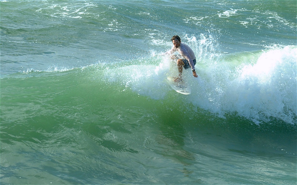 (13) Dscf0622 (bob hall surfer 1).jpg   (950x594)   268 Kb                                    Click to display next picture