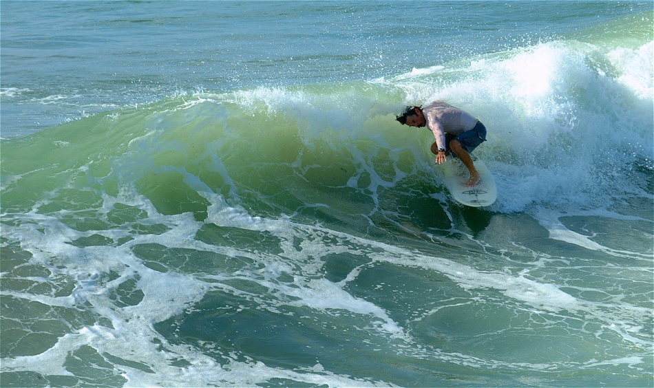 (23) Dscf0627 (bob hall surfer 1).jpg   (950x564)   258 Kb                                    Click to display next picture